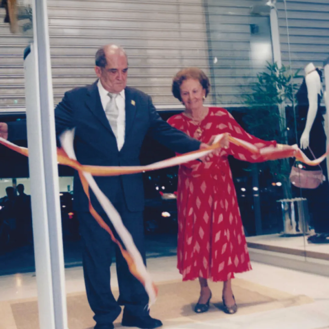 Inauguração de filial da Rio Center em 1995