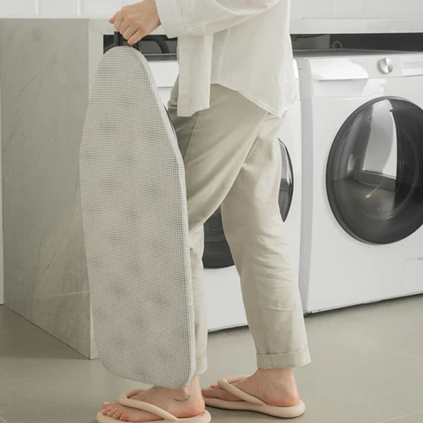 TÁBUA DE PASSAR ROUPA COMPACTA OU