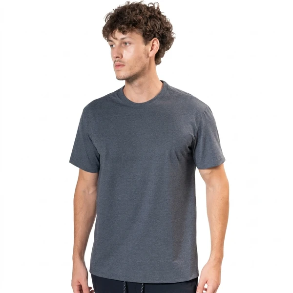 CAMISETA MASCULINA BÁSICA LISA
